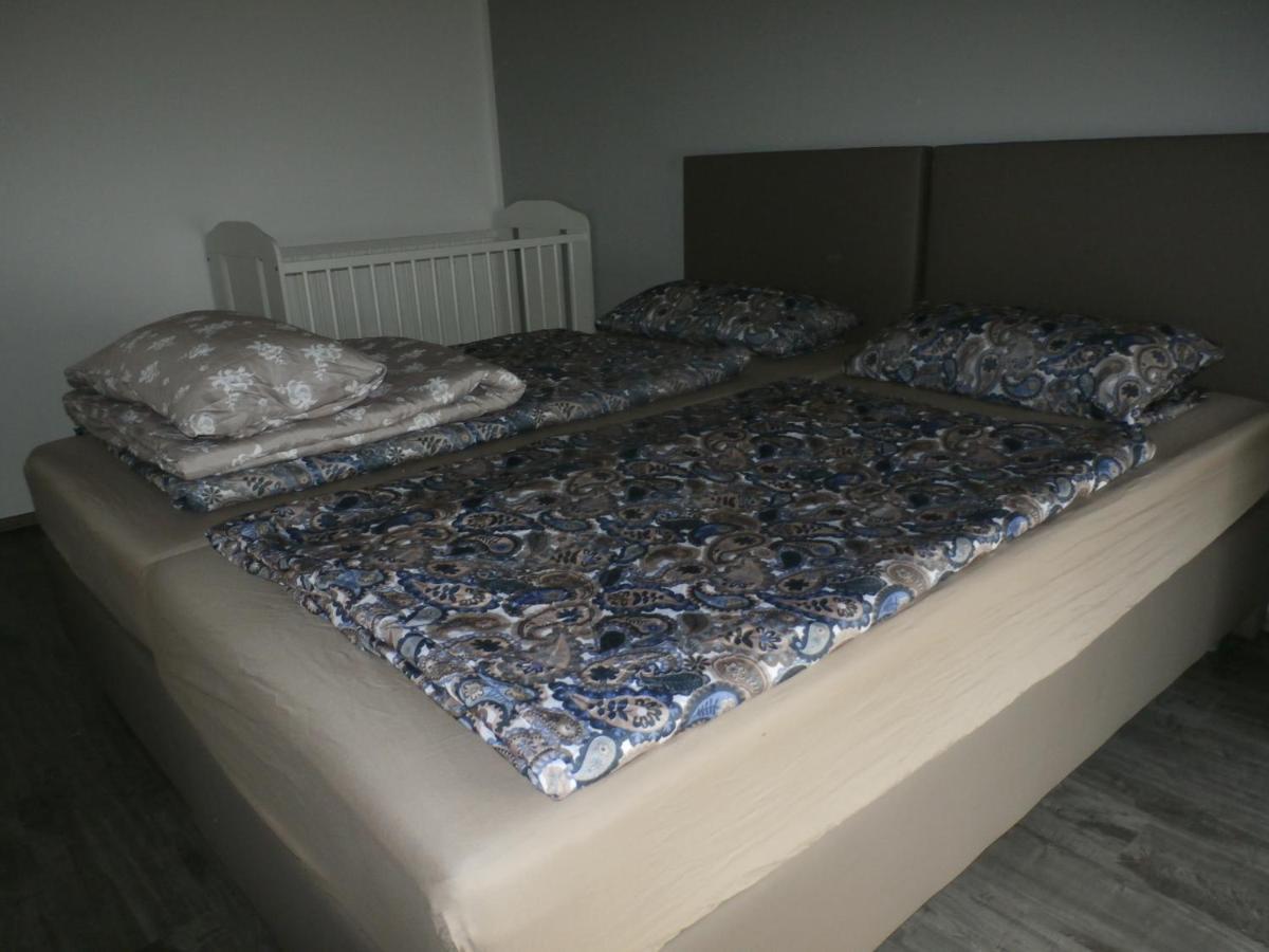 Ferienwohnung Am Seglerhafen พีเนมุนเดอ ภายนอก รูปภาพ